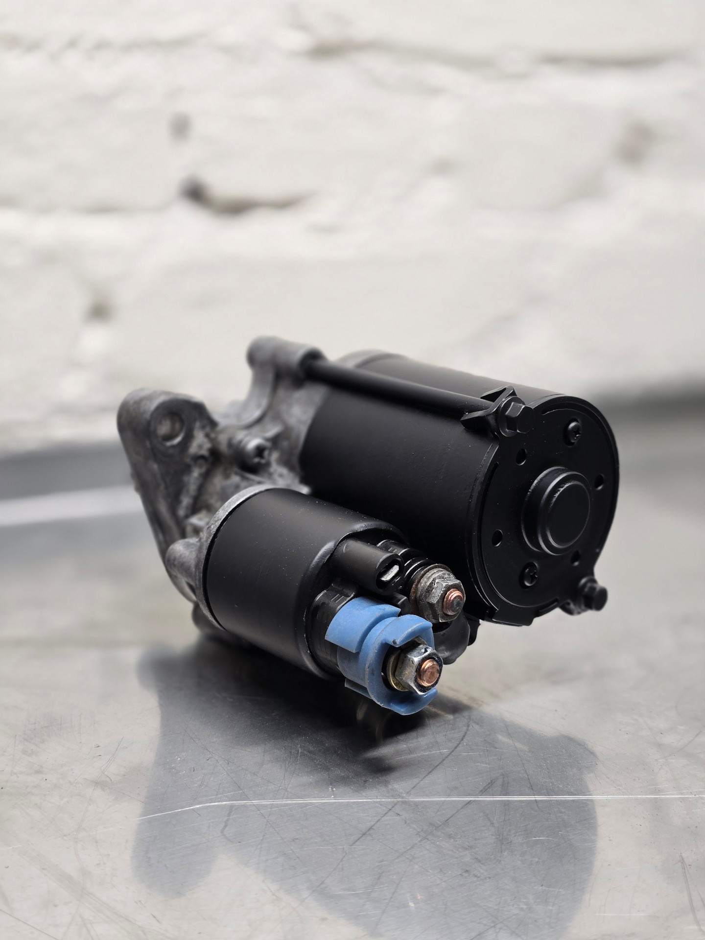 Starter motor D-series AWD